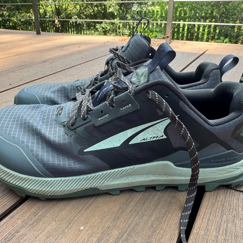 Altra Lone Peak 8 Trail Shoes - size 11.5 Women’s - like new